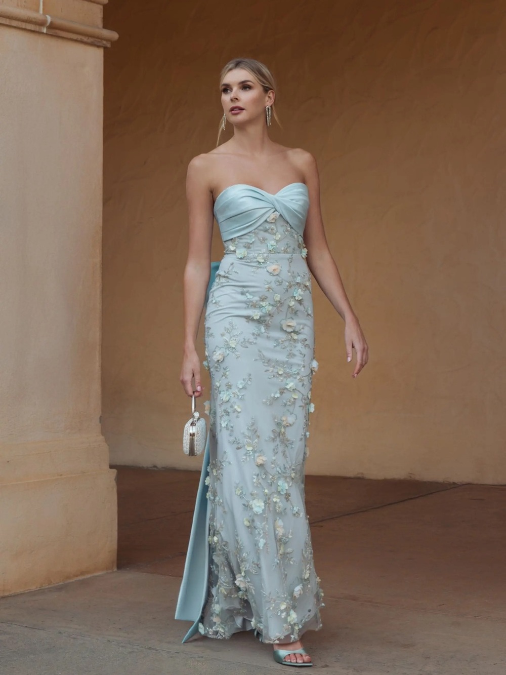 Mac Duggal 21102 Blue Strapless Sweetheart Embellished Gown With Bow Sz 14